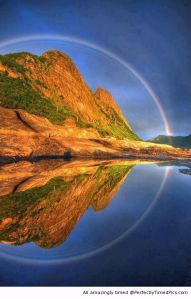 0000 Full-circle-reflected-Rainbow-resizecrop--