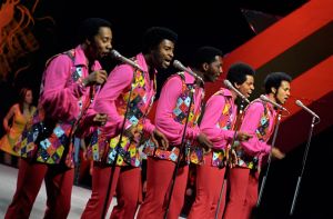 Photo of TEMPTATIONS and Damon HARRIS and Dennis EDWARDS and Melvin FRANKLIN and Otis WILLIAMS and Richard STREET